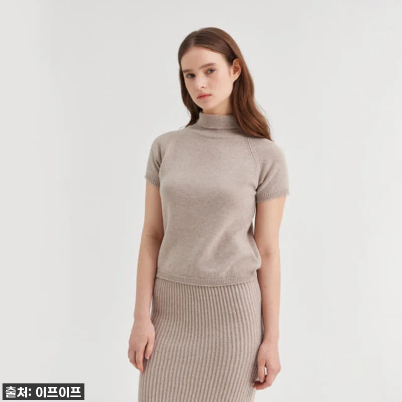 크램38 마테우 베이지 터틀넥 니트 관련 이미지 2