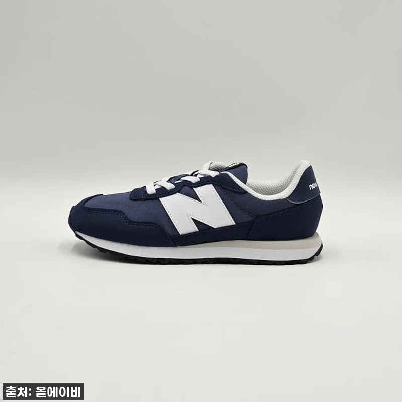 우리 아이 첫 운동화👟 뉴발란스 키즈 관련 이미지 1