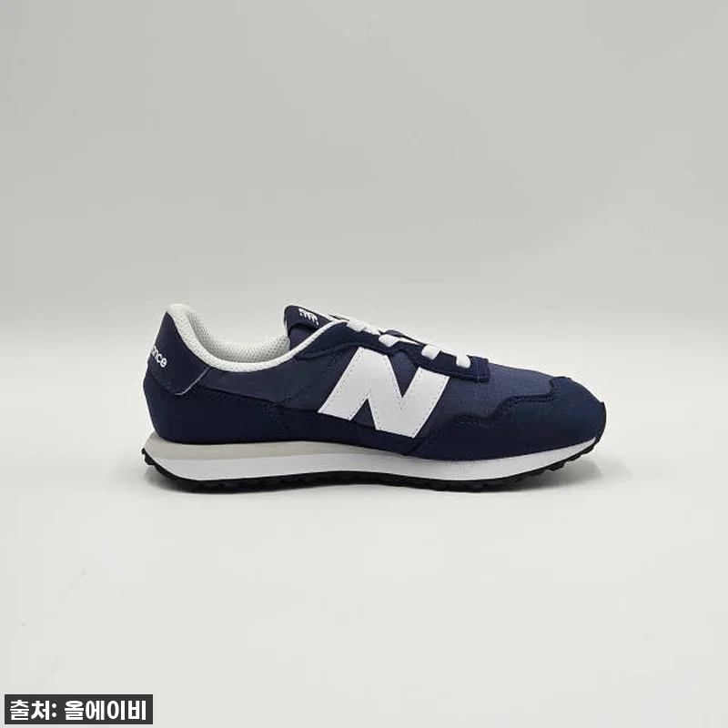 우리 아이 첫 운동화👟 뉴발란스 키즈 관련 이미지 2