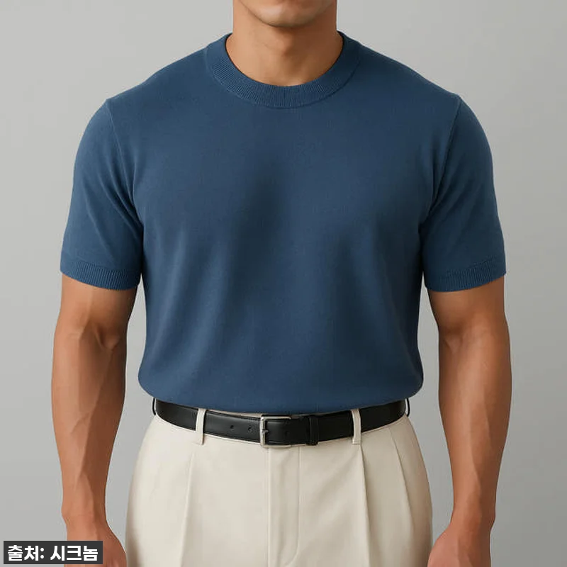 찐후기: 여름에 시원한 '머슬핏 남자 관련 이미지 1