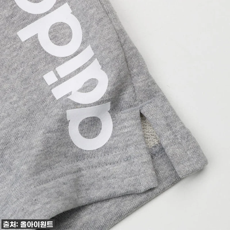 아디다스 우먼 리니어 반바지 IC44 관련 이미지 3