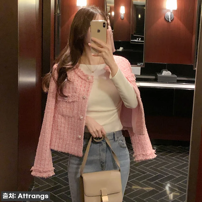 아떼 트위드 포켓 라운드넥 세미크롭 관련 이미지 3