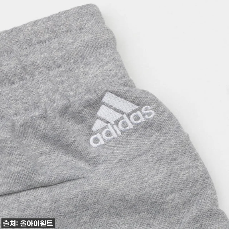 아디다스 우먼 리니어 반바지 IC44 관련 이미지 4