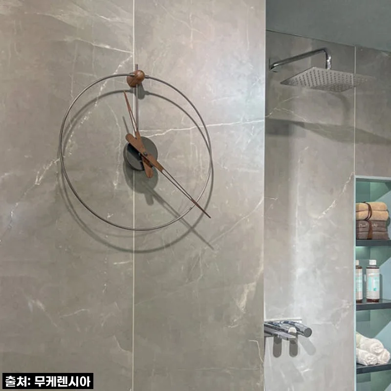 이 가격 실화?! 노몬 마이크로 안다 GRAPHITE 시계, 직접 써보니 대박!