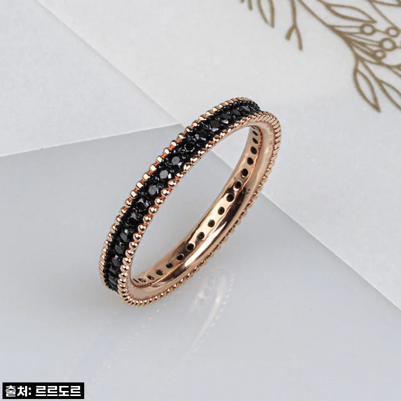 이건 무조건 쟁여야 해! 영롱함 폭발! 18k 볼드 볼 블랙 큐빅 이터니티 링, 내 손에 딱 맞는 워너비템 ✨