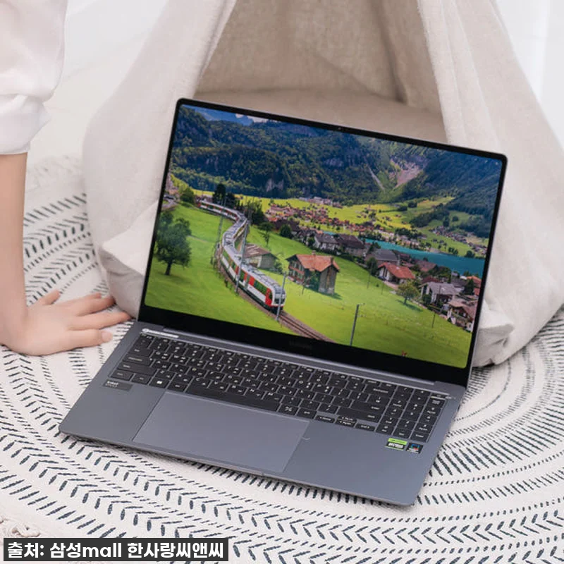 갤럭시북4 울트라 NT960XGL-X 관련 이미지 2
