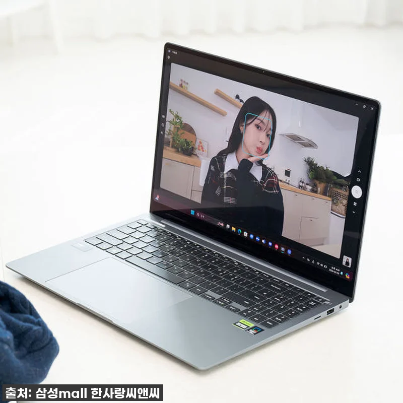 갤럭시북4 울트라 NT960XGL-X 관련 이미지 4