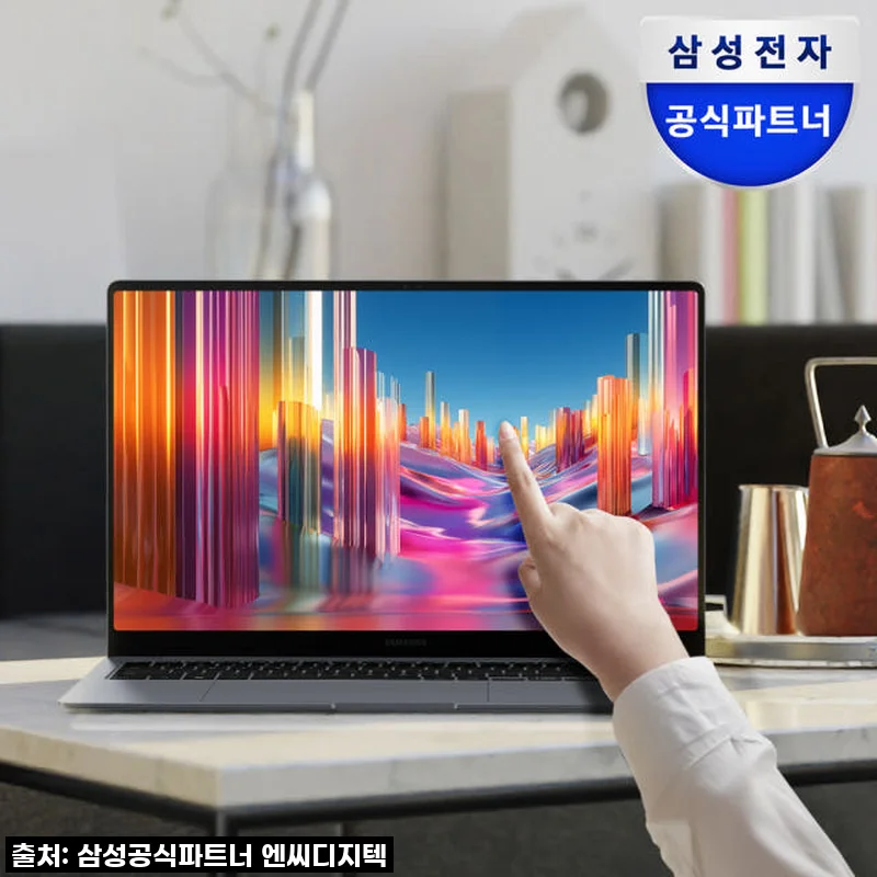 [삼성마우스+포토리뷰 한컴] 삼성전자 갤럭시북5 프로 NT960XHA-K71AR 울트라7 AI 32GB 윈도우11 노트북