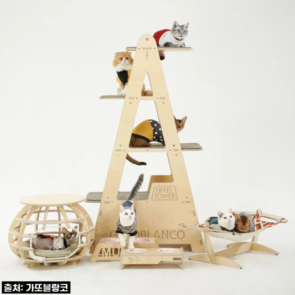 에펠 타워 원목 캣타워
