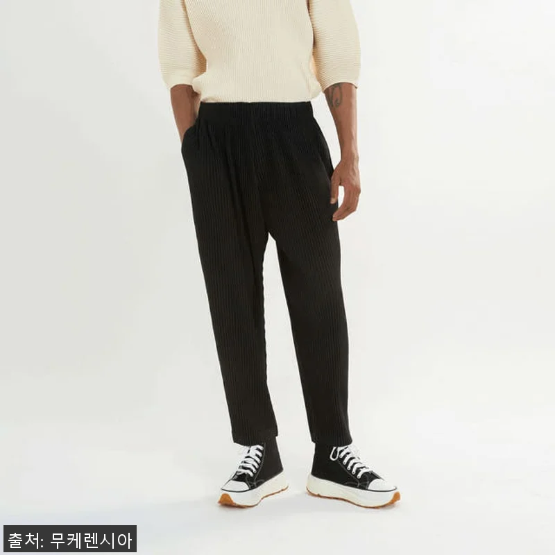 몽플리쎄 남성 플리츠 스트레이트 핏 관련 이미지 1