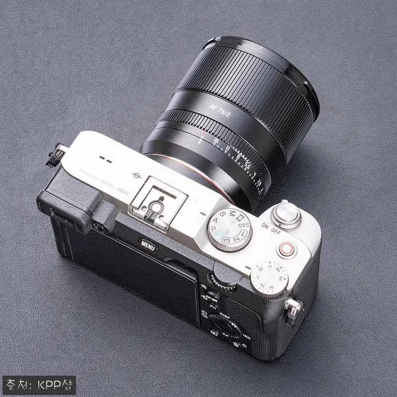 티티아티산 AF 75mm F2 렌즈 관련 이미지 2