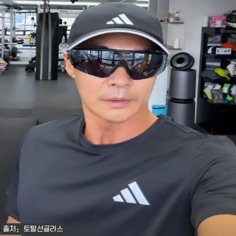 오클리 메타 뱅가드 OW8001, 러 관련 이미지 4